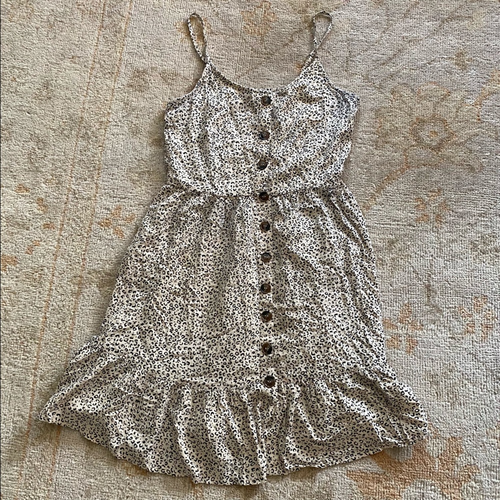 leopard spaghetti strap mini dress with buttons and ruffled bottom like new